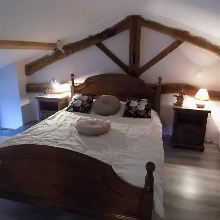Feriehus Gite Avec Piscine, Boulodrome, Spa *